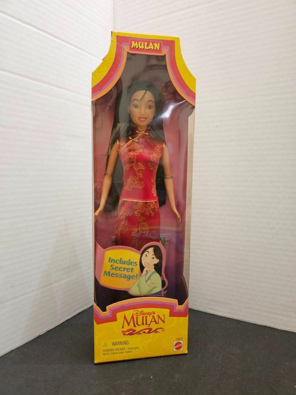 1997 Mattel Disney Mulan fashion doll